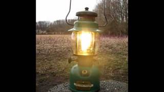 Coleman kerosene lantern Model 234 [upl. by Nivan]