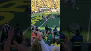 Dillon Gabriel rushes for a TD 1 Oregon knocks off 20 Illinois shorts Heisman collegefootball [upl. by Haerb761]