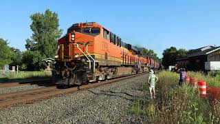 CSX G104 led by BNSF power with grain empties from Ayer MA in Voorheesville NY on 9623 [upl. by Freda]