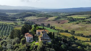 Straordinario Borgo vista mare in Toscana [upl. by Marci]