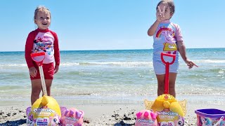 Aya and Dora had a Fun Day on the Beach Playing with Mom and Sand [upl. by Nob]