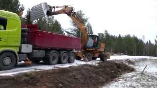 CASE Poclain 1188 ditching with Engcon Tiltrotator [upl. by Rodnas262]