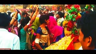 Kamlesh Thakur New hit Song  मार गाडी पोर बोसीजा भंगरयु देखने जाता वो  Adivasi [upl. by Suoivatnod]