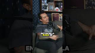 ¿Por qué saltas cuando sueñas que caes ¡La verdad incómoda 😂💤 podcast humor [upl. by Ecerahc461]