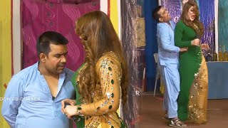 Guddu Kamal and Nida Khan  Mithu Jee  Stage Drama 2022  Comedy Clip 2022  Punjabi Stage Dr [upl. by Jaquenetta906]