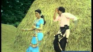 Chakravarthy Sanditlo chikkindamma song [upl. by Poucher]