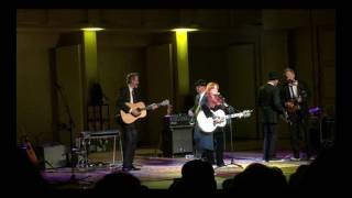 Wynonna Judd sings Grandpa during Idaho concert [upl. by Erdnad]