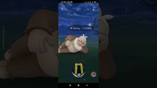 Catching wild nidoqueen and slaking in pokemon gonianticpokemon pokemongoviral viralshorts [upl. by Mihalco528]