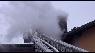 Dachstuhlbrand in Schmölln 05022016 ANFAHRT  EINSATZSTELLE [upl. by Leimad23]