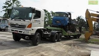 Hino FM320TI and Tadano Crane Moving Lifting Unloading Saviem Truck [upl. by Aitel]