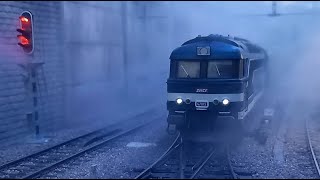 Un Superbe Réseau ferroviaire 1500 volts aux pieds des falaises Superb HO rail network in the French [upl. by Hecklau184]