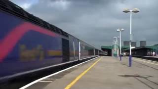 Two Valenta powered HSTs sets pass Didcot spoilt by a dreaded MTU on the rear of one [upl. by Bak353]