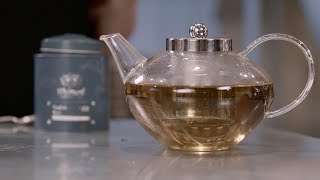 How to use a Glass Tea Pot  Loose Leaf Tea [upl. by Attwood]