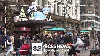 Herald Square full of lastminute shoppers on Christmas Eve [upl. by Yurik]