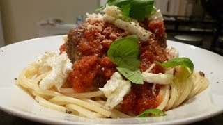 How to make Spaghetti Meatballs Tomato sauce Beef and Bacon mince  Stop Motion Cookery [upl. by Kcirederf]