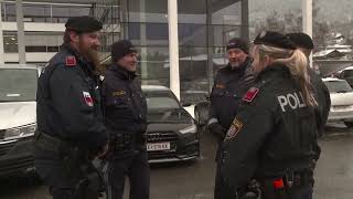 HahnenkammRennen die Polizei ist ebenfalls vor Ort [upl. by Pryor891]