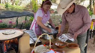 Cómo empanizar pollo estilo la señora del rancho [upl. by Nuj]