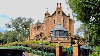 The Haunted Mansion at Magic Kingdom  FULL Ride Experience in 4K  Walt Disney World Florida 2021 [upl. by Powe]