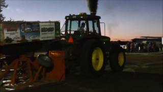 1821000lbs  Tires de tracteurs Coaticook 2016 [upl. by Enayd636]