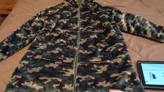 Big 5 Sporting Goods Sherpy Zipup Reversible Sherpa Hoodie Woodland CamoOlive Video Review [upl. by Enivid154]