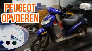 Peugeot Scooter OPVOEREN [upl. by Ecirehc435]