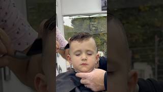 Kinder Friseur 💇🏻‍♂️😴🥰 haircut foryou barbershop youtubeshorts hairstyle fyp viralvideo [upl. by Zachar]