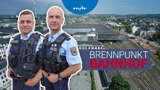 Brennpunkt Bahnhof  Helfer im Einsatz  MDR [upl. by Wandie523]