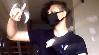 Karambit Tricks 4 Finger Switching [upl. by Ruthi]