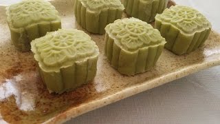 冰皮綠茶奶皇月餅  Green Tea Egg Custard Moon Cake  簡單易做 [upl. by Glynda792]