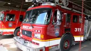 2004 AMERICAN LA FRANCE FIRE TRUCK LADDER START UP [upl. by Rehpotsrhc]