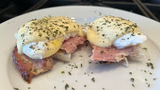 How to Make Eggs Benedict with hollandaise sauce [upl. by Assele]