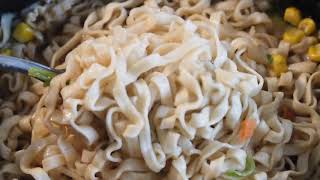 2014 cooking Maruchan Yakisoba Savory Soy Sauce Flavor instant ramen in a bowl [upl. by Hen916]