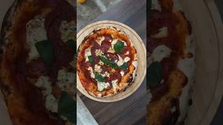 La pizza pronta Blue cheese pepperoni pizza italianfood food pizzalover foodie [upl. by Saber]