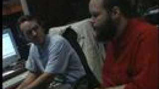 Ed Motta em estudio quot Tem Espaco na Van quot [upl. by Micheil]