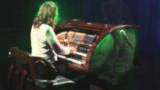 Lori Graves playing Pirates Of The Caribbean on the Lowrey Organ [upl. by Lezirg]