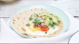 Recept wraps maken met ei amp avocado [upl. by Cathlene977]