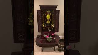 Buddhist Altar and Chanting of the Lotus Sutra for personal happiness and world peace [upl. by Boj]