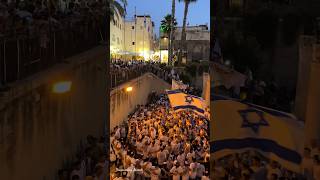 Jerusalem Day celebrations in the Jewish Quarter in the Old City Israel 2024 [upl. by Gnivre]