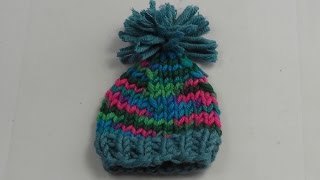 Stricken  Mütze Mini aus hatnut Wolle  Eierwärmer  Veronika Hug [upl. by Yarled431]