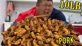 Monkey brother spent 70 yuan to buy 88 cicada monkeys and he couldnt stop [upl. by Airla]