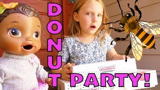 BABY ALIVE gets a SWEET TREAT SURPRISE The Lilly and Mommy Show The TOYTASTIC Sisters FUNNY SKIT [upl. by Anairda]