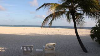 Diamonds Thudufushi Beach en Las Maldivas [upl. by Ettessil]