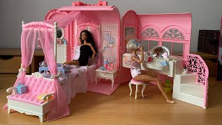 The tour and review vintage Barbies Bed and Bath House 1998  a dream comes true [upl. by Trepur821]