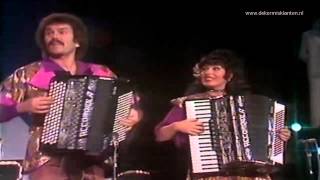 Hitmedley   Uit De Vader Abraham Show 02011979 [upl. by Goodkin]