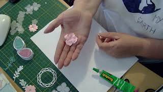 Tuto embellissement scrapbooking facile avec chutes [upl. by Anavlys]