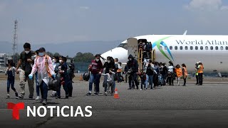 Venezuela deja de recibir deportados desde México y EEUU  Noticias Telemundo [upl. by Abel]