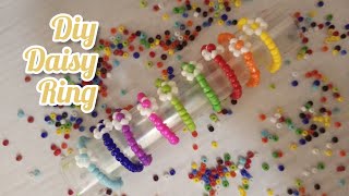 How to make a DASIY flower ringEasy beaded 90s jewellery Diy [upl. by Laehcimaj]