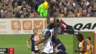 Round 8 2013  Majak Daw Nic Naitanui ruck battle [upl. by Ashia804]