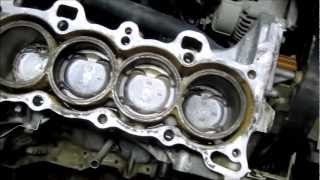 Honda D16 Engine with the cylinder head removed [upl. by Richter]