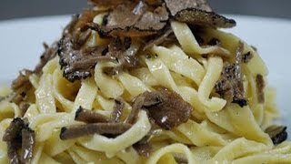 Tagliatelle al tartufo estivo [upl. by Ennair]